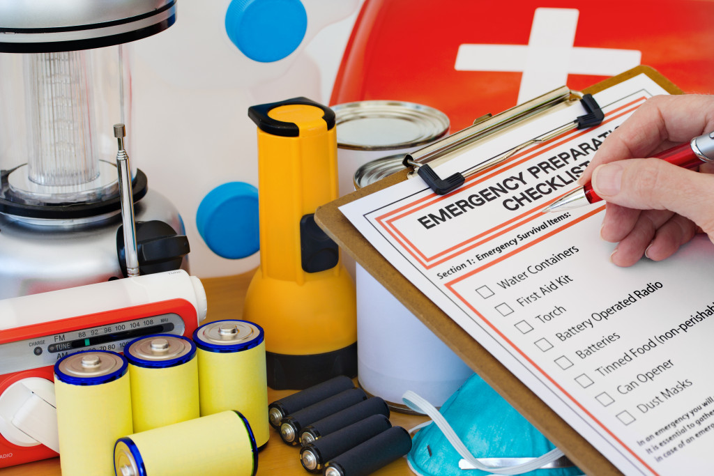 emergency preparation list with flashlight and radio